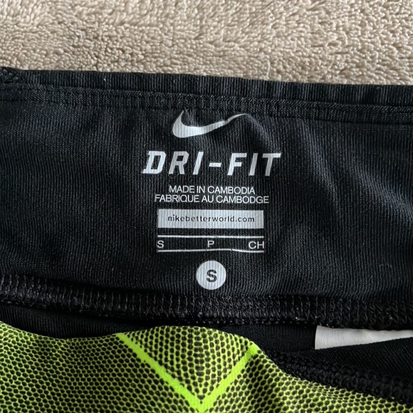 NIKE DRI-FIT LEGGINGS SIZE SMALL - Picture 4 of 6